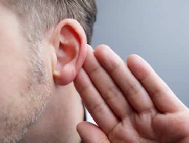 korekcja odstających uszu